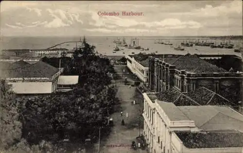 Ak Colombo Ceylon Sri Lanka, Straßenpartie mit Blick zum Hafen, Dampfschiffe