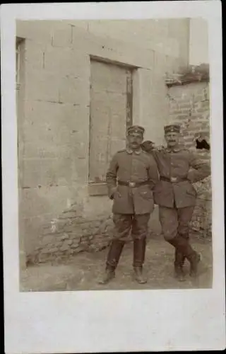 Foto Ak Deutsche Soldaten in Uniformen, Portrait, Kaiserzeit