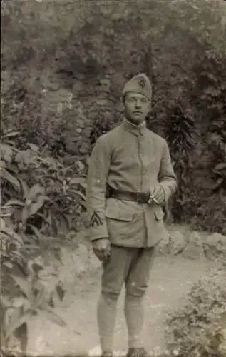 Foto Ak Französischer Soldat in Uniform, Portrait