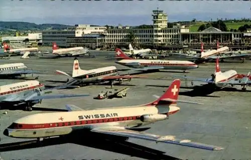 Ak Flughafen Zürich Kloten Kt. Zürich Schweiz, Passagierflugzeuge der Swissair