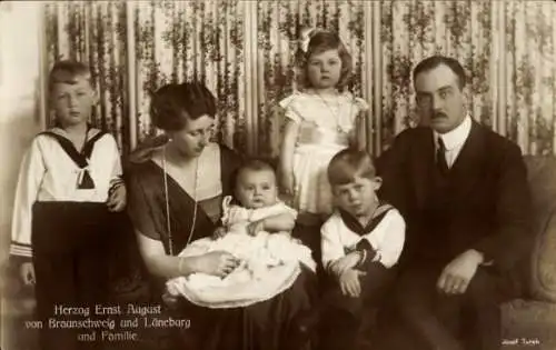 Ak Herzog Ernst August zu Braunschweig Lüneburg, Viktoria Luise, Kinder