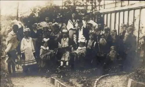 Foto Ak Musiker in Volkstracht, Musikband, Musikinstrumente