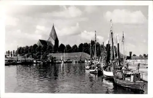 Foto Ak Kirchdorf Insel Poel Mecklenburg, Hafen, Kirche