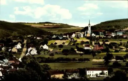 Ak Eberhardsklausen Klausen in der Eifel, Gesamtansicht, Kirche