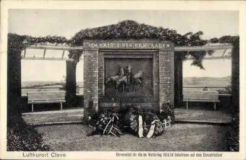 Ak Kleve am Niederrhein, Ehrenrelief, Gefallene, Weltkrieg 1914/18, Ehrenfriedhof