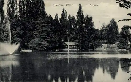 Ak Landau in der Pfalz, Ostpark, Springbrunnen