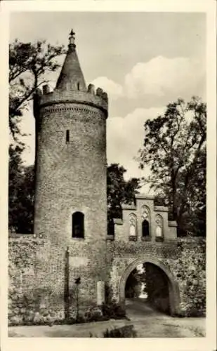 Ak Neubrandenburg in Mecklenburg, Fangelturm