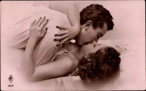 Ak Küssendes Liebespaar