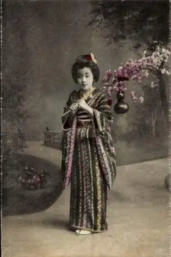 Ak Japan, Japanerin im Kimono, Portrait