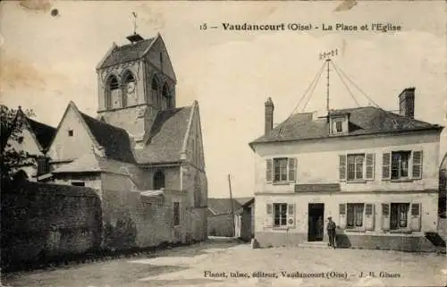 Ak Vaudancourt Oise, La Place et l'Eglise