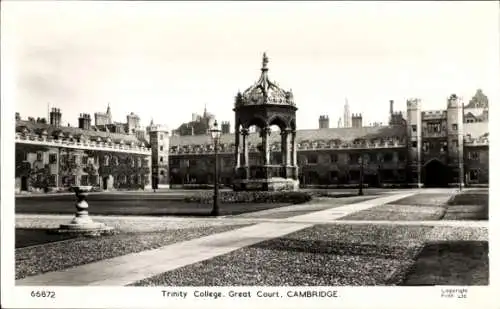 Ak Cambridge Ostengland, Trinity-College, Great-Court
