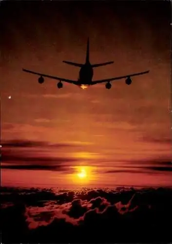 Ak Passagierflugzeug der Lufthansa im Flug über den Wolken, Sonnenuntergang