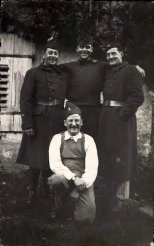 Foto Ak Französische Soldaten in Uniformen, Portrait
