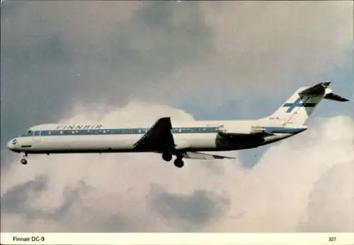 Ak Finnair DC 9, Passagierflugzeug im Flug, Landefahrwerk