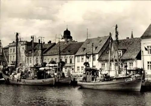 Ak Ueckermünde in Vorpommern, Hafen, Fischerboote