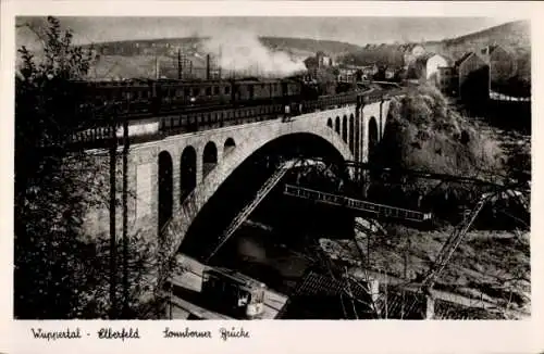 Ak Elberfeld Wuppertal, Sonnborner Brücke, Eisenbahn, Schwebebahn, Straßenbahn