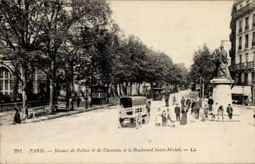 Ak Paris VI, Boulevard Saint-Michel, Statuen von Peltier und Caventou