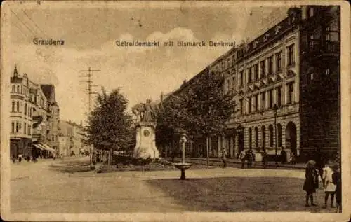Ak Grudziądz Graudenz Westpreußen, Getreidemarkt mit Bismarckdenkmal