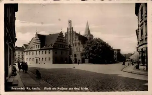 Ak Lubsko Sommerfeld in der Niederlausitz Ostbrandenburg, Markt, Rathaus, Kirche