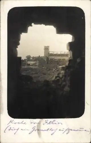 Foto Ak Illies Nord, Zerstörte Kirche, I. WK