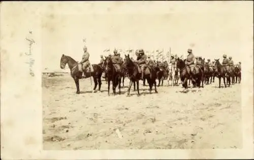 Foto Ak Deutsche Soldaten zu Pferden, Kavallerie, I. WK