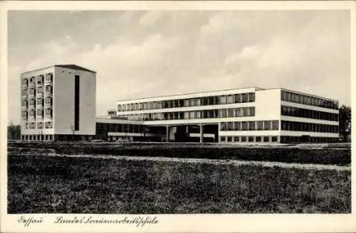 Ak Dessau Sachsen Anhalt, Landes-Frauenarbeitsschule
