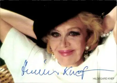 Ak Schauspielerin und Sängerin Hildegard Knef, Portrait, Autogramm