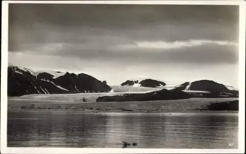 Ak Spitsbergen Spitzbergen Norwegen, Kingsbay, Blick zum Ufer der Königsbucht