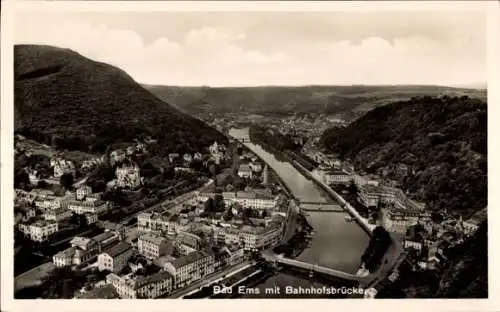 Ak Bad Ems an der Lahn, Bahnhofsbrücke, Panorama