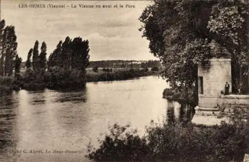 Ak Les Ormes Vienne, La Vienne en aval et le Parc