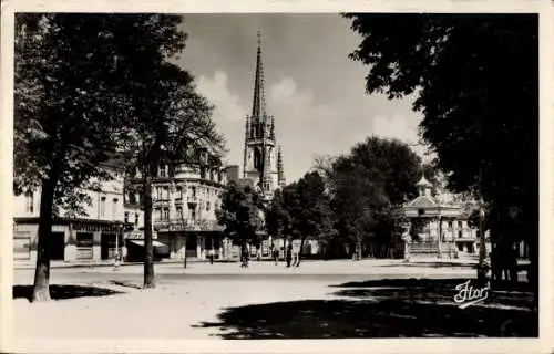 Ak Châtellerault Vienne, Boulevard Blossac, Kirche St. Leon