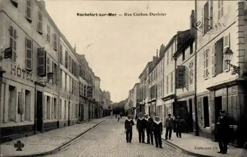 Ak Rochefort sur Mer Charente Maritime, Rue Cochon Duvivier