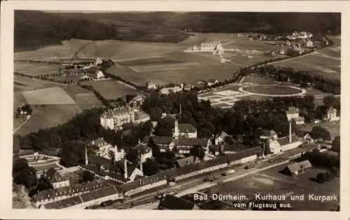 Ak Bad Dürrheim im Schwarzwald, Fliegeraufnahme, Kurhaus, Kurpark