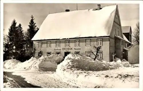 Ak Escheck Schönwald im Schwarzwald, Gasthaus Escheck, Winteransicht