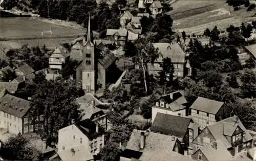 Ak Mellenbach Glasbach im Schwarzatal Thüringen, Blick zum Ortszentrum, Kirche