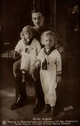 Ak Herzog Ernst August zu Braunschweig und Lüneburg, Erbprinz Ernst August, Prinz Georg Wilhelm