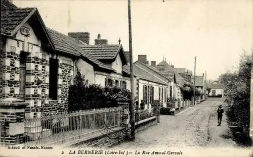 Ak La Bernerie in Retz Loire Atlantique, Rue Amiral Gervais