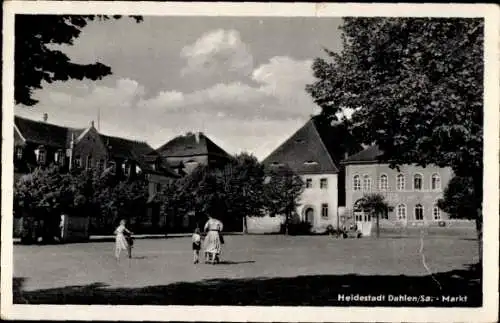 Ak Dahlen in Sachsen, Marktplatz