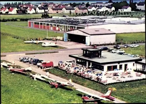 Ak Speichersdorf in Oberfranken, Flugplatzrestaurant, Segelflugzeuge