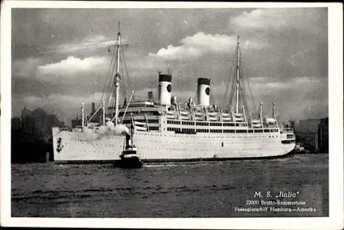 Ak Dampfschiff MS Italia, Vor Anker im Hafen, Home Lines, Schleppschiff