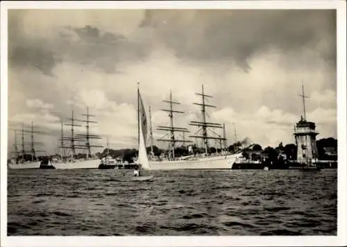 Ak Segelschiffe im Hafen, Segelboot