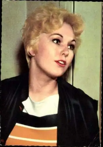 Ak Schauspielerin Kim Novak, Portrait