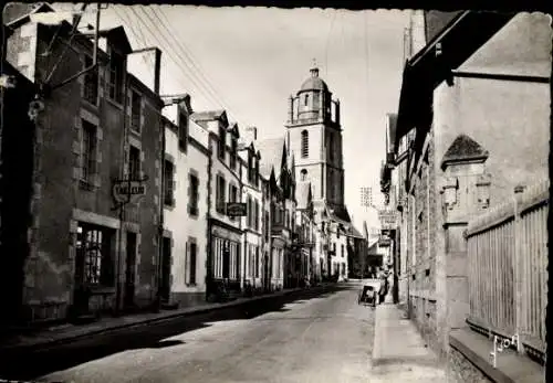 Ak Batz sur Mer Loire Atlantique, Blick in die Hauptstraße, Turm