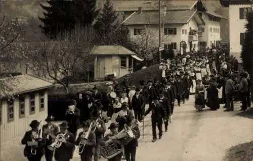 Foto Ak Schorn Starnberg ?, Goldene Hochzeit, Festzug