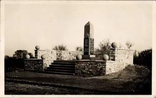 Ak Alzey in Rheinhessen, Ehrenmal