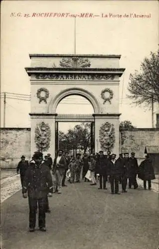 Ak Rochefort sur Mer Charente Maritime, Porte de Arsenal