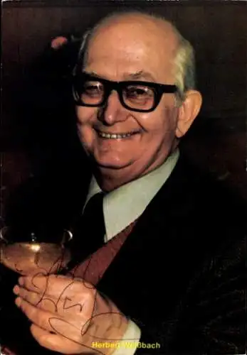 Ak Schauspieler Herbert Weißbach, Portrait, Autogramm, Brille, Sektglas