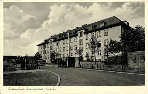 Ak Lüdenscheid, Einfahrt des Krankenhauses, Garten