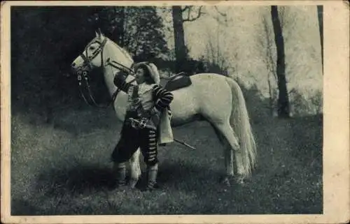 Ak Trompeter in Uniform, Säbel, Weißes Pferd