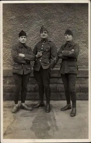 Foto Ak Französische Soldaten in Uniformen